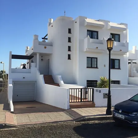 Vila Bellacasa 57 Royal Park Village *